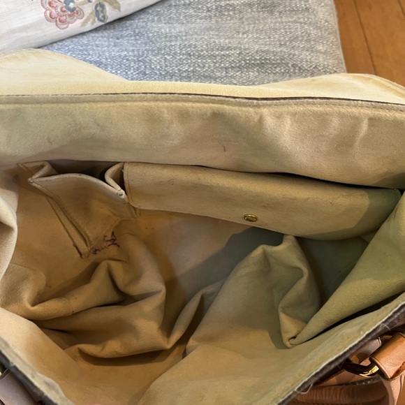 Louis Vuitton Beverly Shoulder Bag - Picture 11 of 17